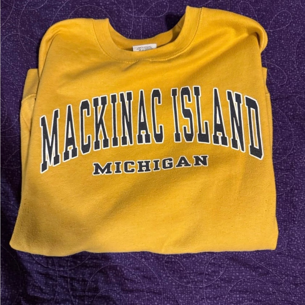 Mackinac Island Yellow Sweatshirt - SZ Large